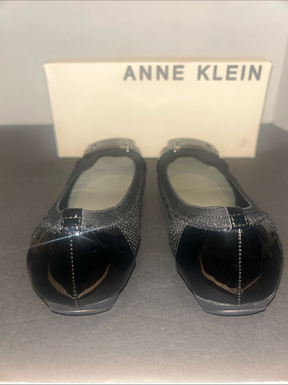 Anne Klein Black Memory Foam Patent Toe Flats with Buckle Accent-Like New-Size 6 - Picture 4 of 6
